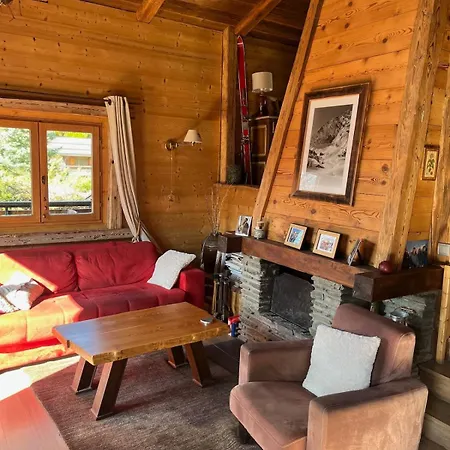 Le Chavan With Magnificent View 6-8 People